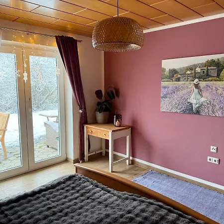 Zauberhafte In Idyllischer Lage Apartment *