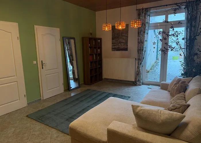 Zauberhafte In Idyllischer Lage